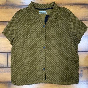 Urban Outfitters - Short Sleeve Button Up (Size L)